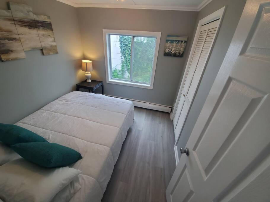 Beachy Bay Breeze Bungalow 2Br With Parking And Close To Many Amenities. West Haven Exterior foto