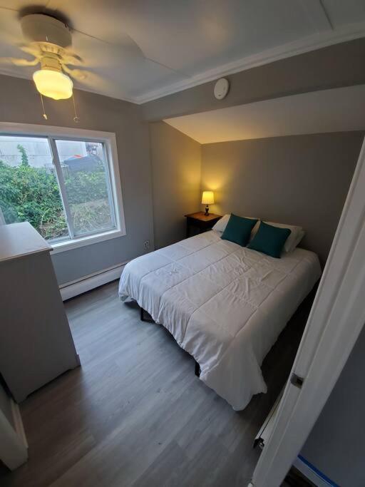 Beachy Bay Breeze Bungalow 2Br With Parking And Close To Many Amenities. West Haven Exterior foto