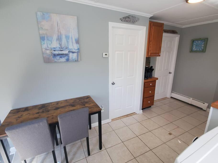 Beachy Bay Breeze Bungalow 2Br With Parking And Close To Many Amenities. West Haven Exterior foto